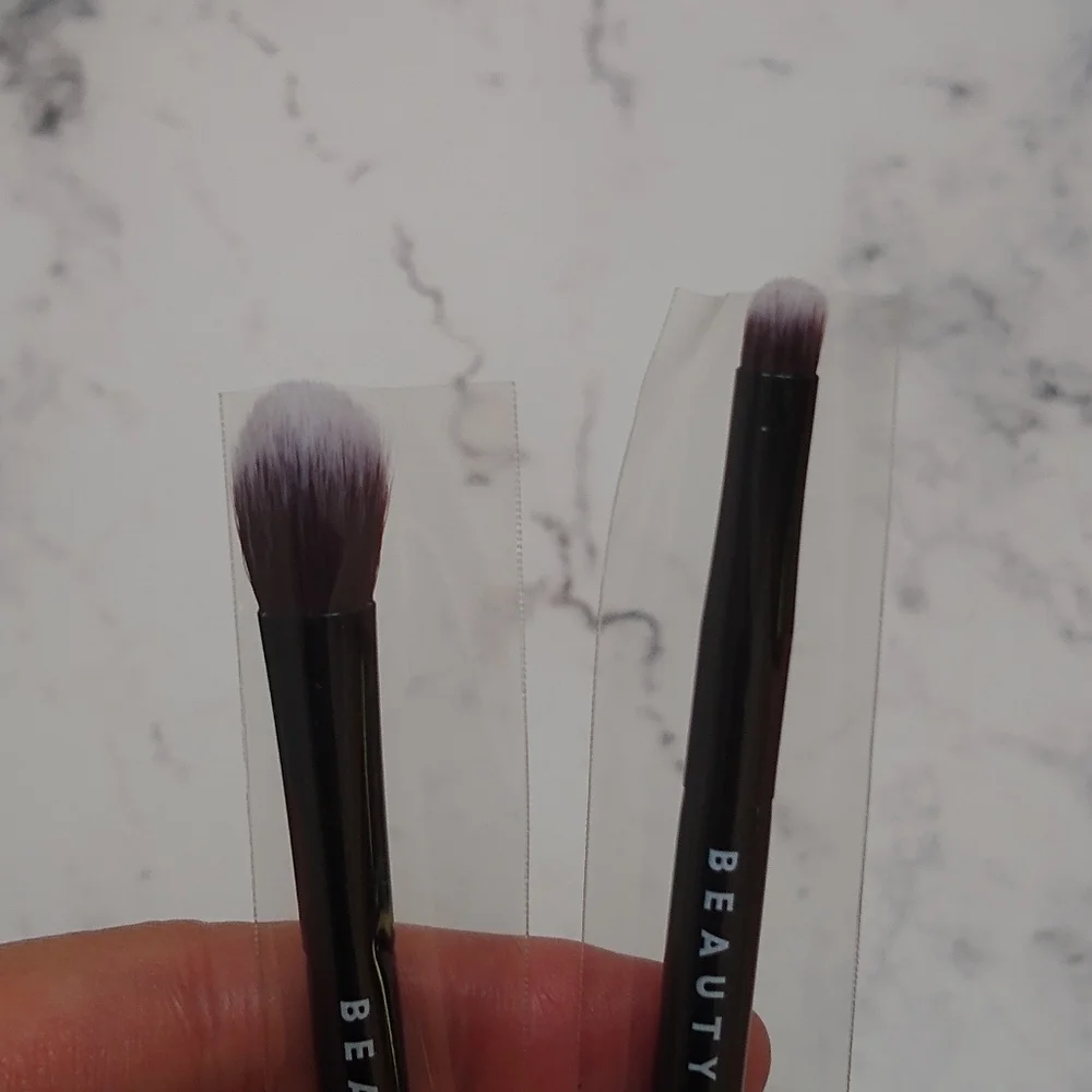 Beauty Pie Travel Eyeshadow Brushes with Case